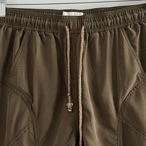 Anthropologie Parachute Pants Olive Green Pull On Cropped Streetwear Size XS - Picture 5 of 14